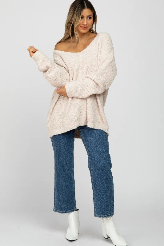 Cropped Women Sweater to Pair with High - Waisted BottomsBeige V-Neck Soft Sweater