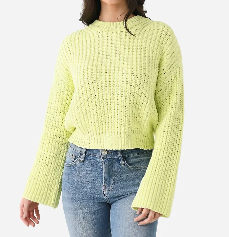 Striped Women Sweater with a Timeless PatternChunky Crewneck Sweater In Lime