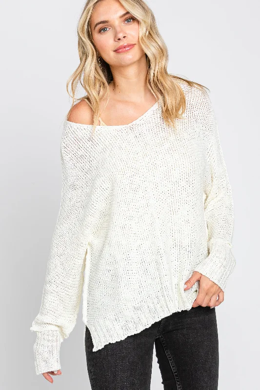 Hooded Women Sweater for Added Comfort and StyleCream Chunky Knit Side Slit Sweater