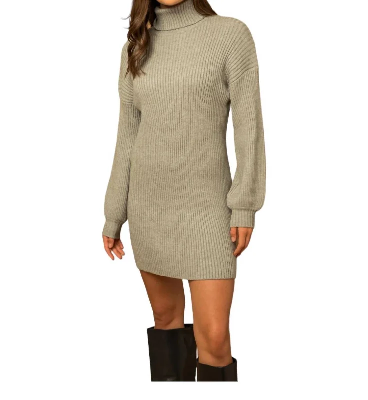 Cropped Women Sweater to Pair with High - Waisted BottomsThe Season Sweater Dress In Grey