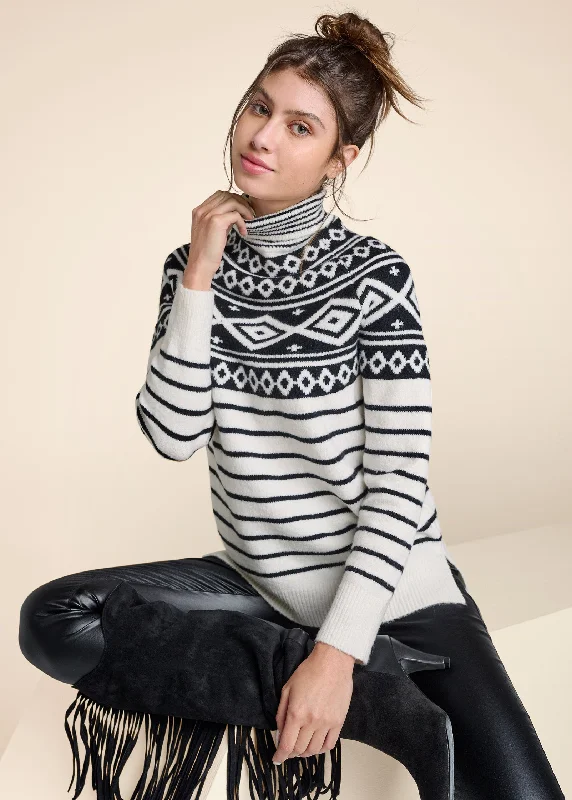 Plus - Size Women Sweater with a Flattering FitFair Isle Turtleneck Sweater - White & Black