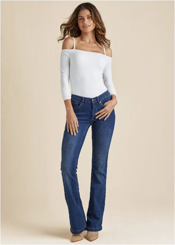 Striped Women Sweater with a Timeless PatternHalle Bootcut Jeans - Dark Wash