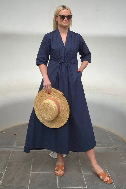 Mini Women Dress with a Short Hem for a Young and Trendy StyleFinley Poplin Kaftan Dress in Navy