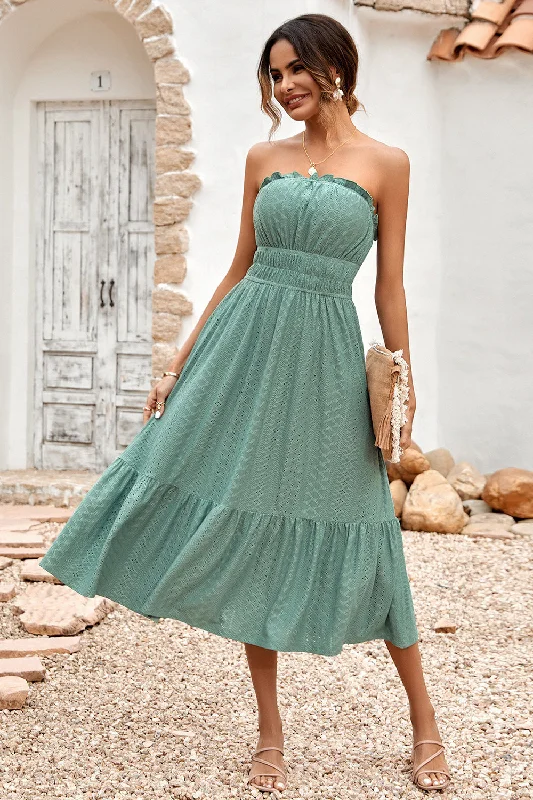 Halter Neck Women Dress to Show Off the Shoulders and NecklineGreen Strapless A-line Midi Summer Dress