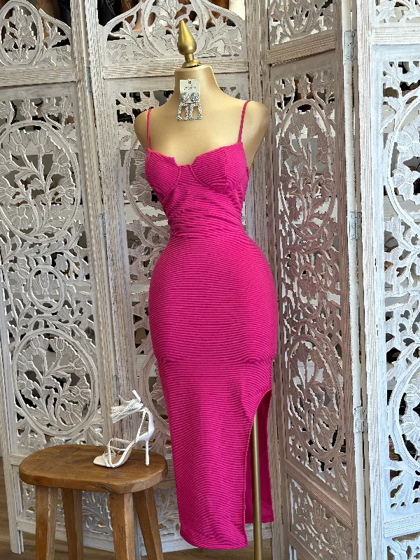 Ball Gown Women Dress with a Full Skirt for a Princess - like LookHot Pink Ribbed Dress