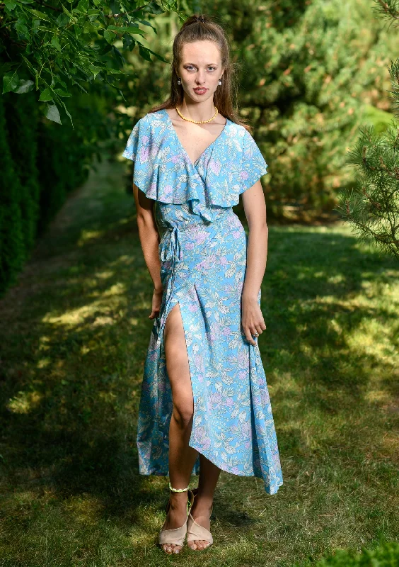 Mini Women Dress with a Short Hem for a Young and Trendy StyleWrap Lilly Pink Flowers Blue Dress