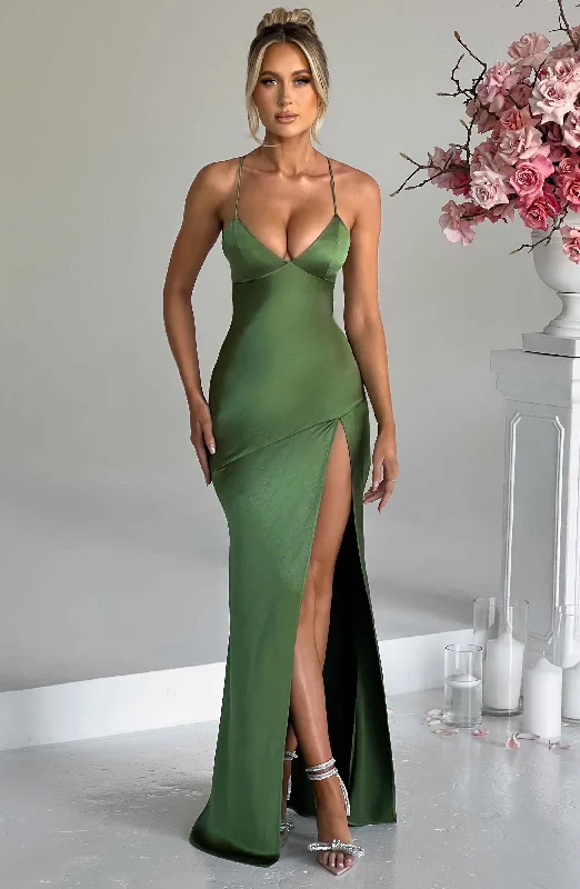 Halter Neck Women Dress to Show Off the Shoulders and NecklineIsobel Maxi Dress - Emerald