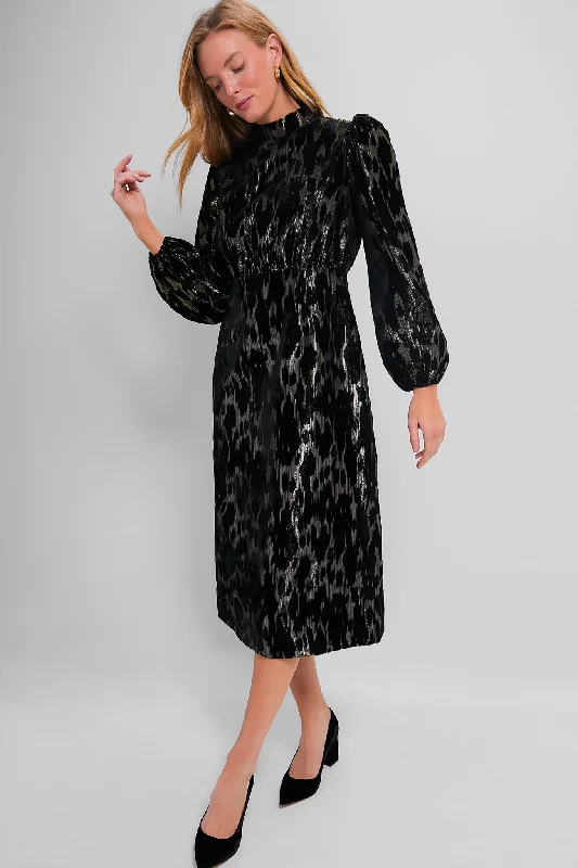 Long - Sleeve Women Dress in Velvet for a Luxurious Winter LookMetallic Velvet Burnout Gilly Dress