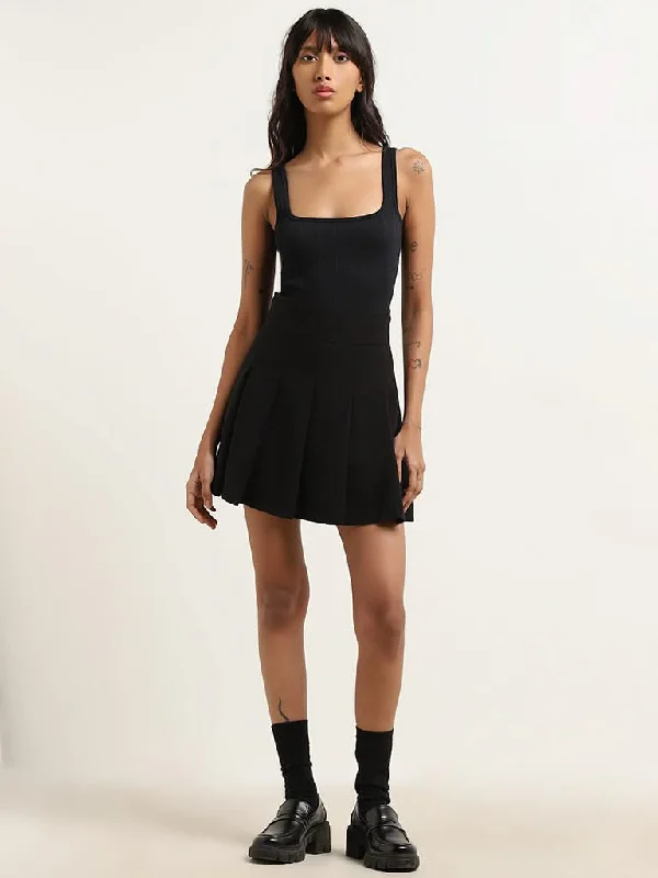 Superstar Black Textured Bodysuit